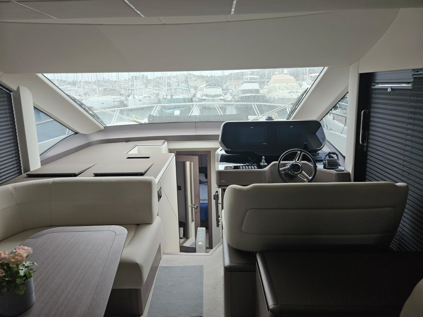 Galeon 560 Fly, 2024 image 12