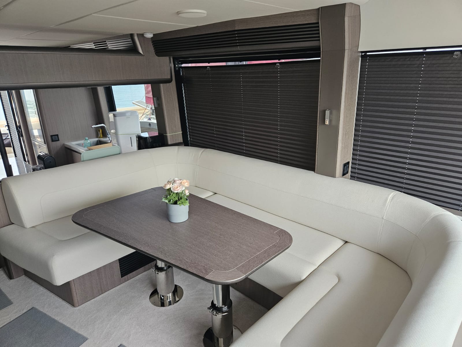 Galeon 560 Fly, 2024 image 14