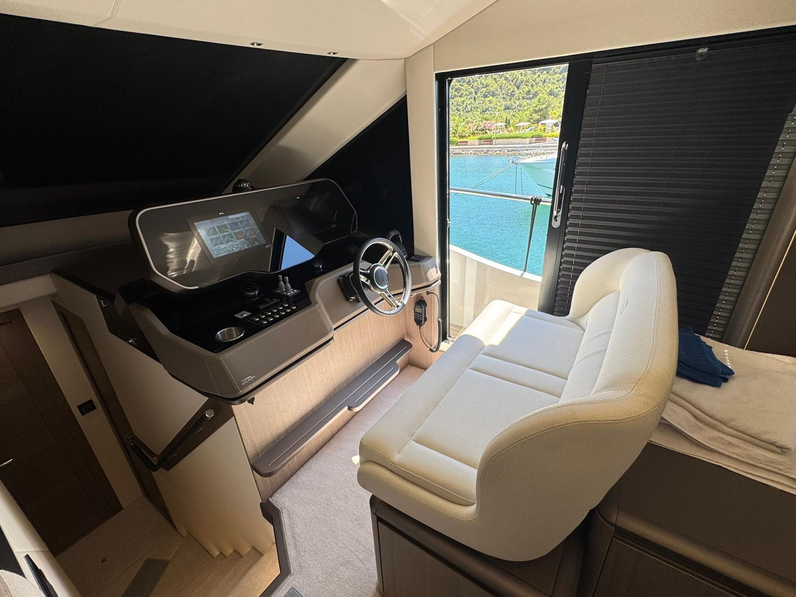 Galeon 560 Fly, 2024 image 17
