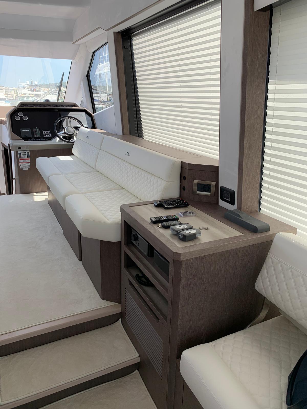 Galeon 500 Fly, 2019 image 21