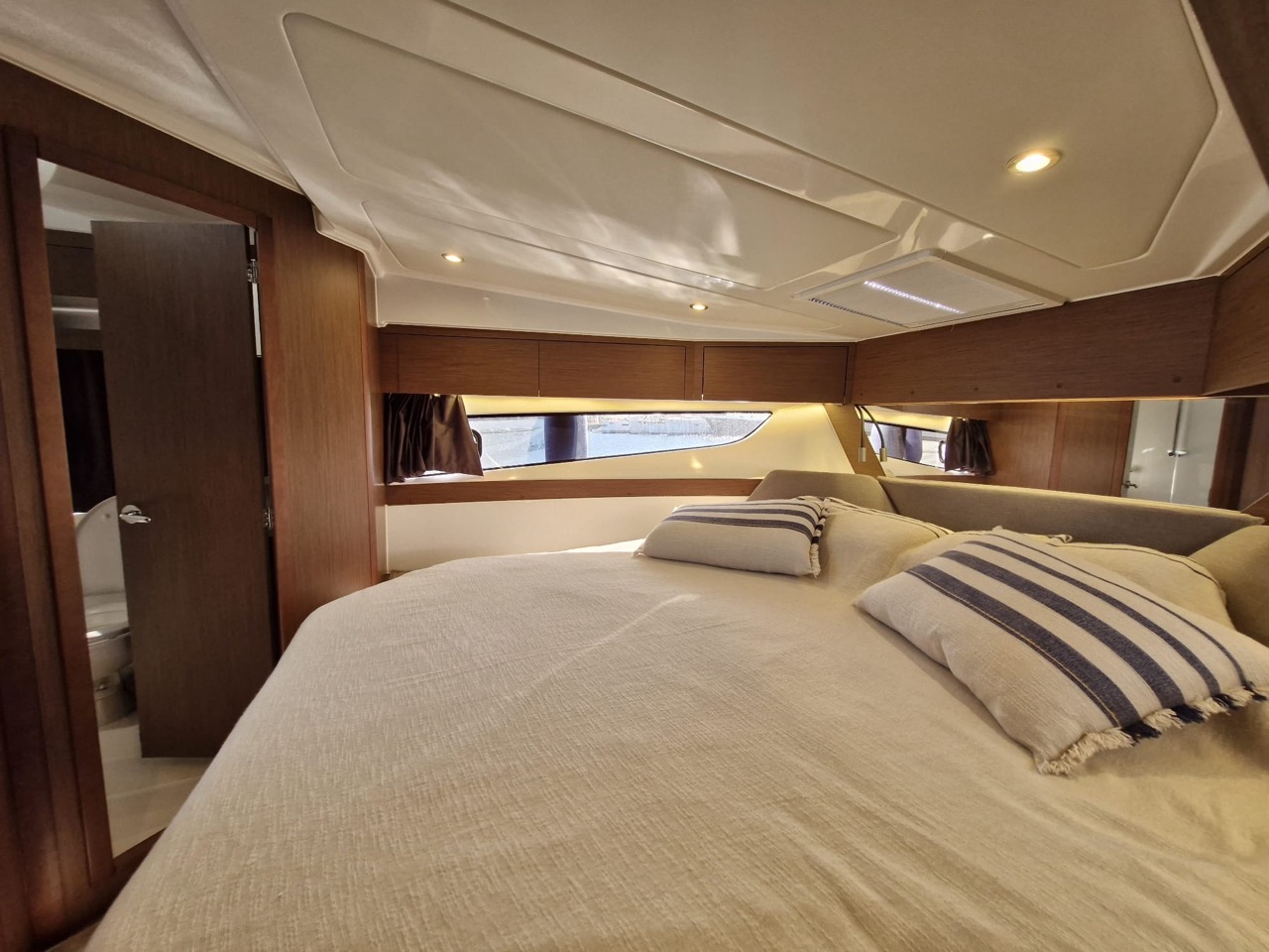 Beneteau Antares 11 Fly, 2022 image 15