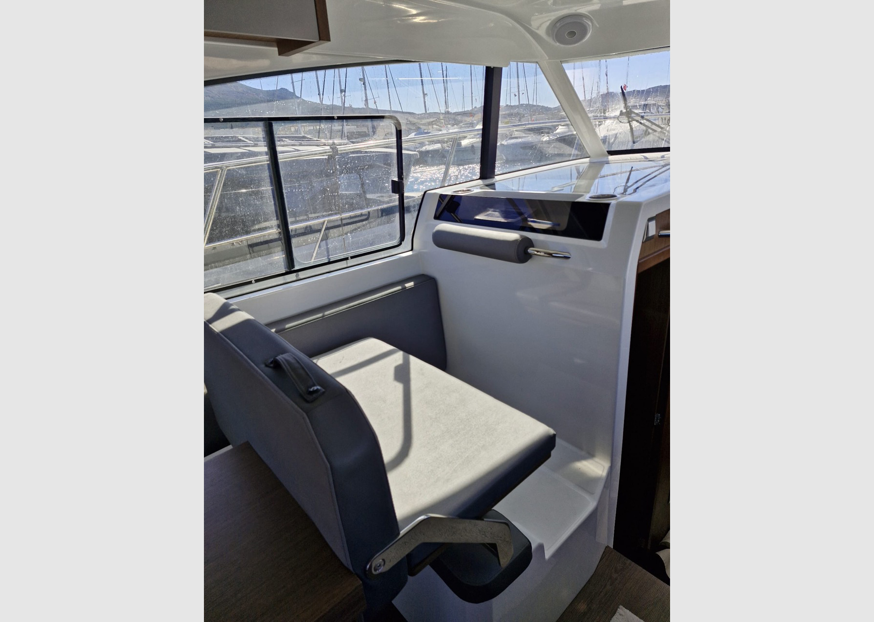 Beneteau Antares 11 Fly, 2022 image 7