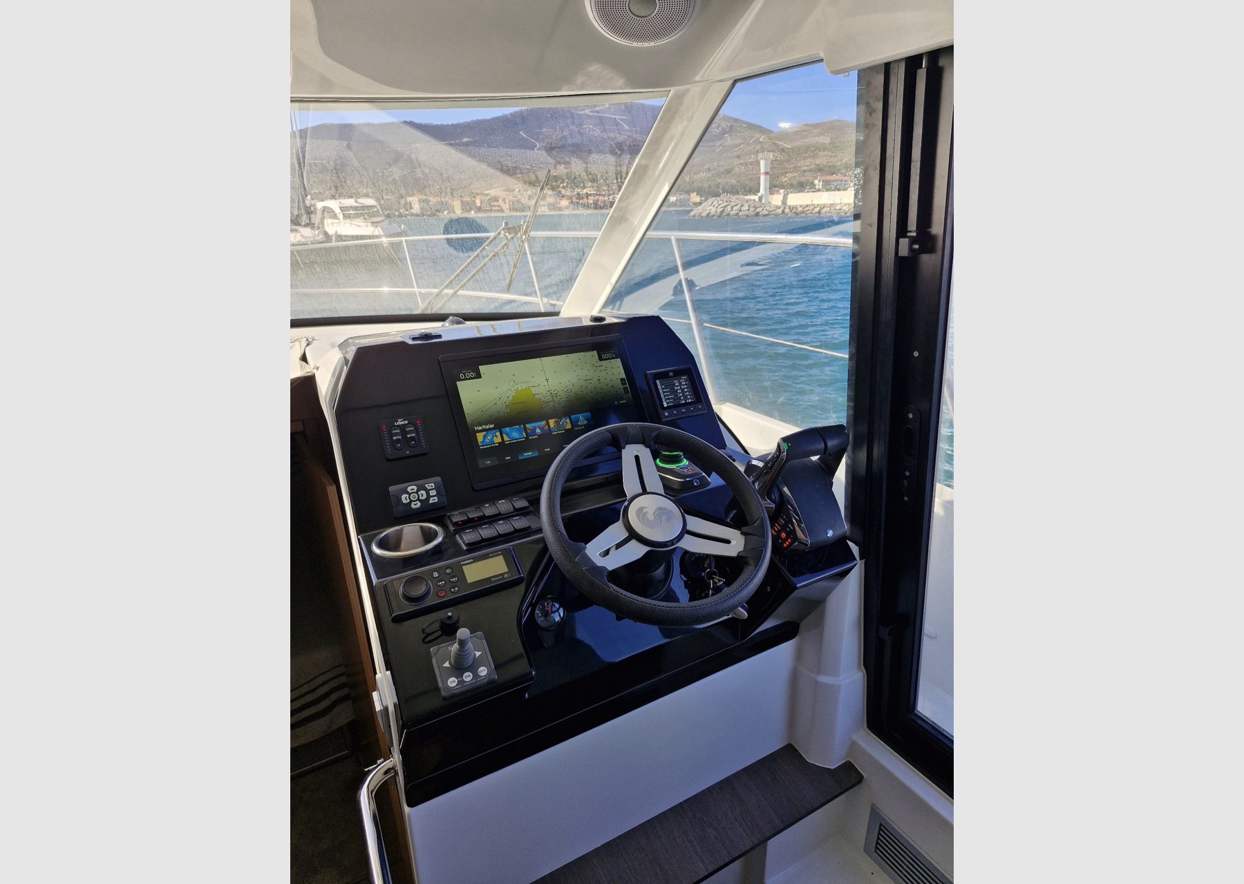 Beneteau Antares 11 Fly, 2022 image 9