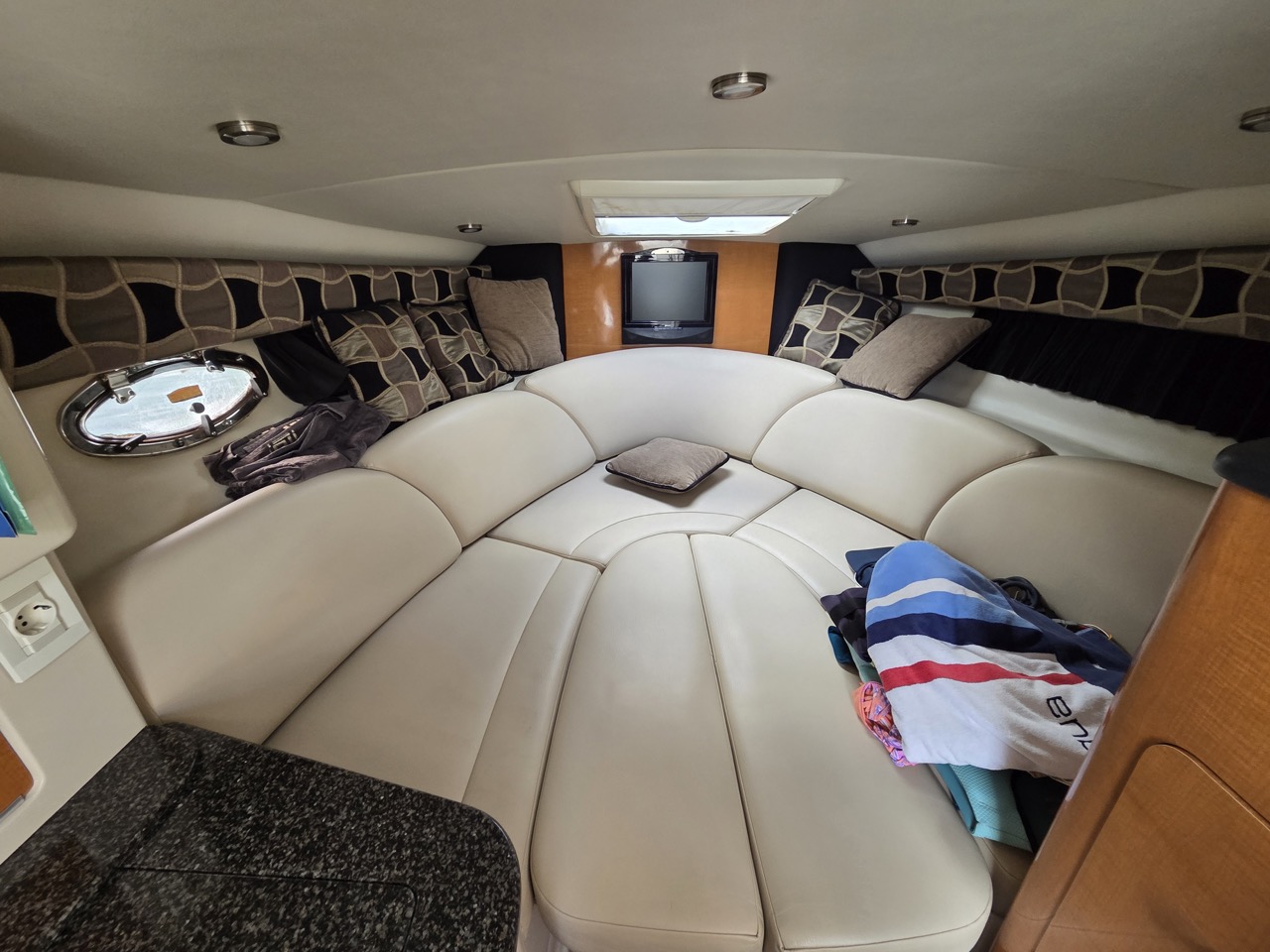 Chaparral 270, 2008 image 18