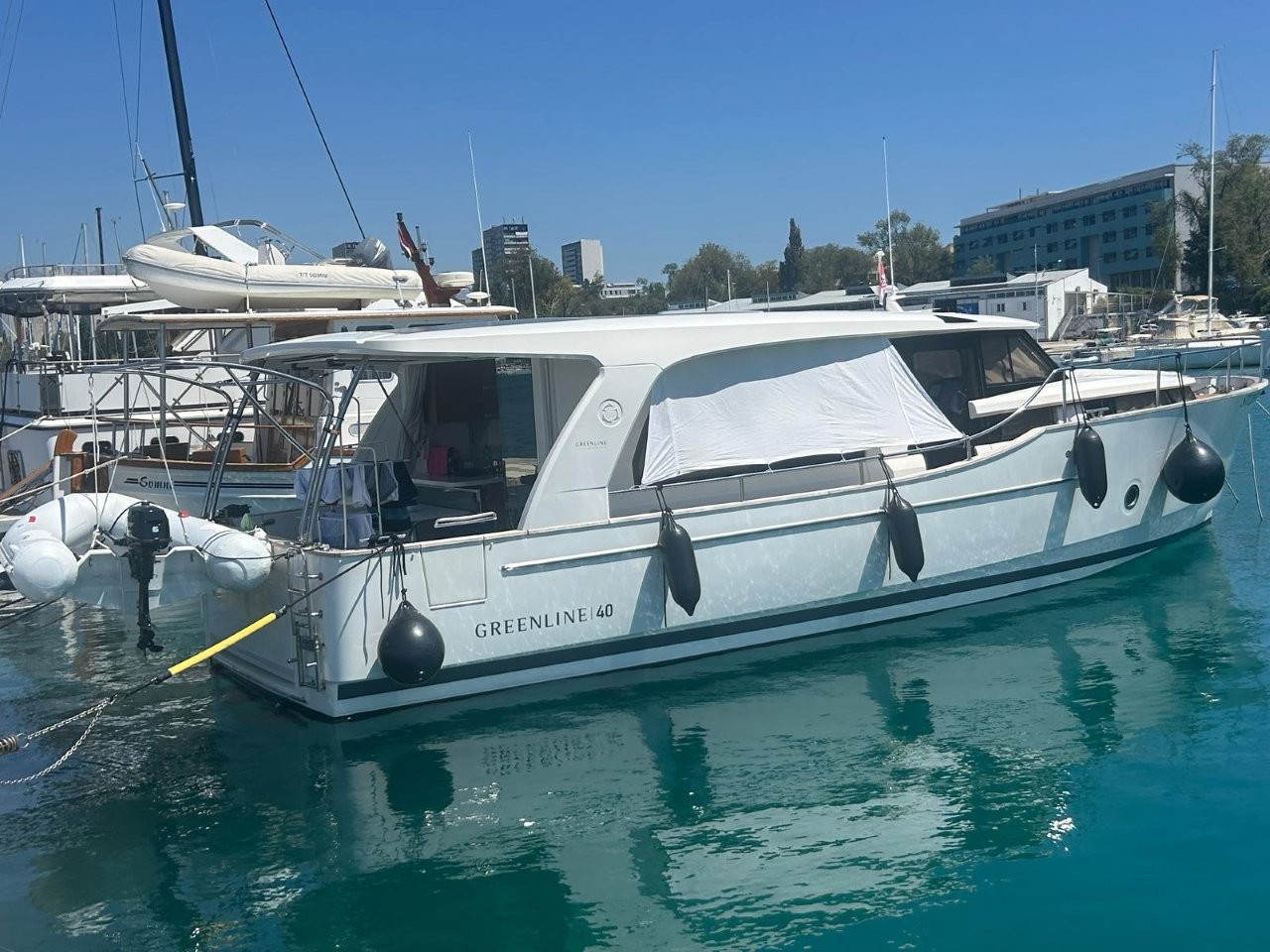 Greenline 40, 2023 image 1