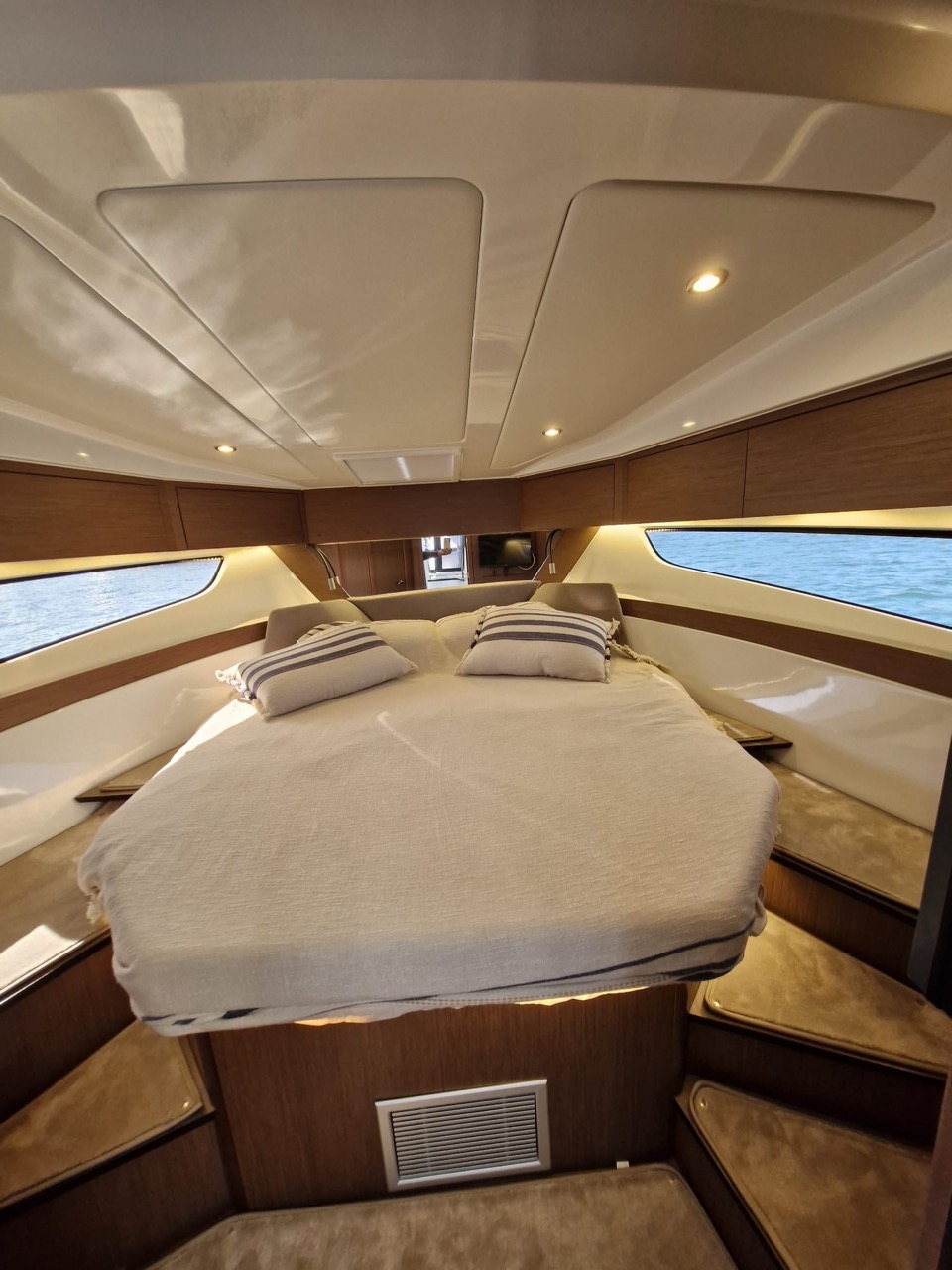 Beneteau Antares 11 Fly, 2022 image 20