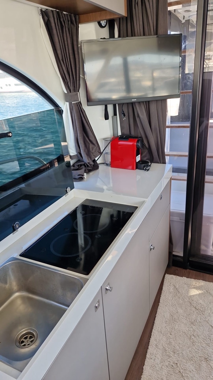 Beneteau Antares 11 Fly, 2022 image 25